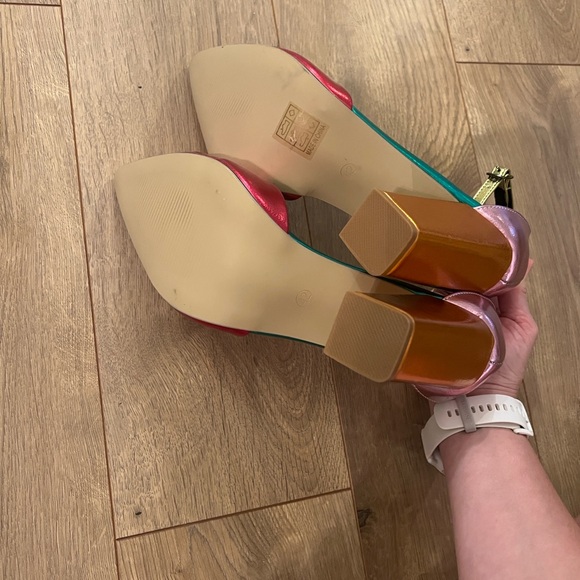 SHEIN Pink and Multi-Color Women's Heels - Picture 6 of 7